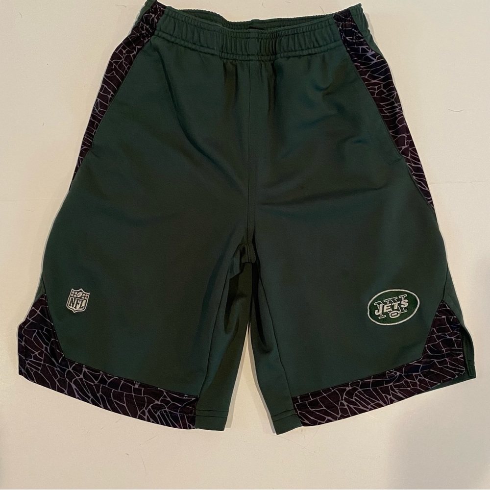 Boys Jets Athletic shorts small size 8